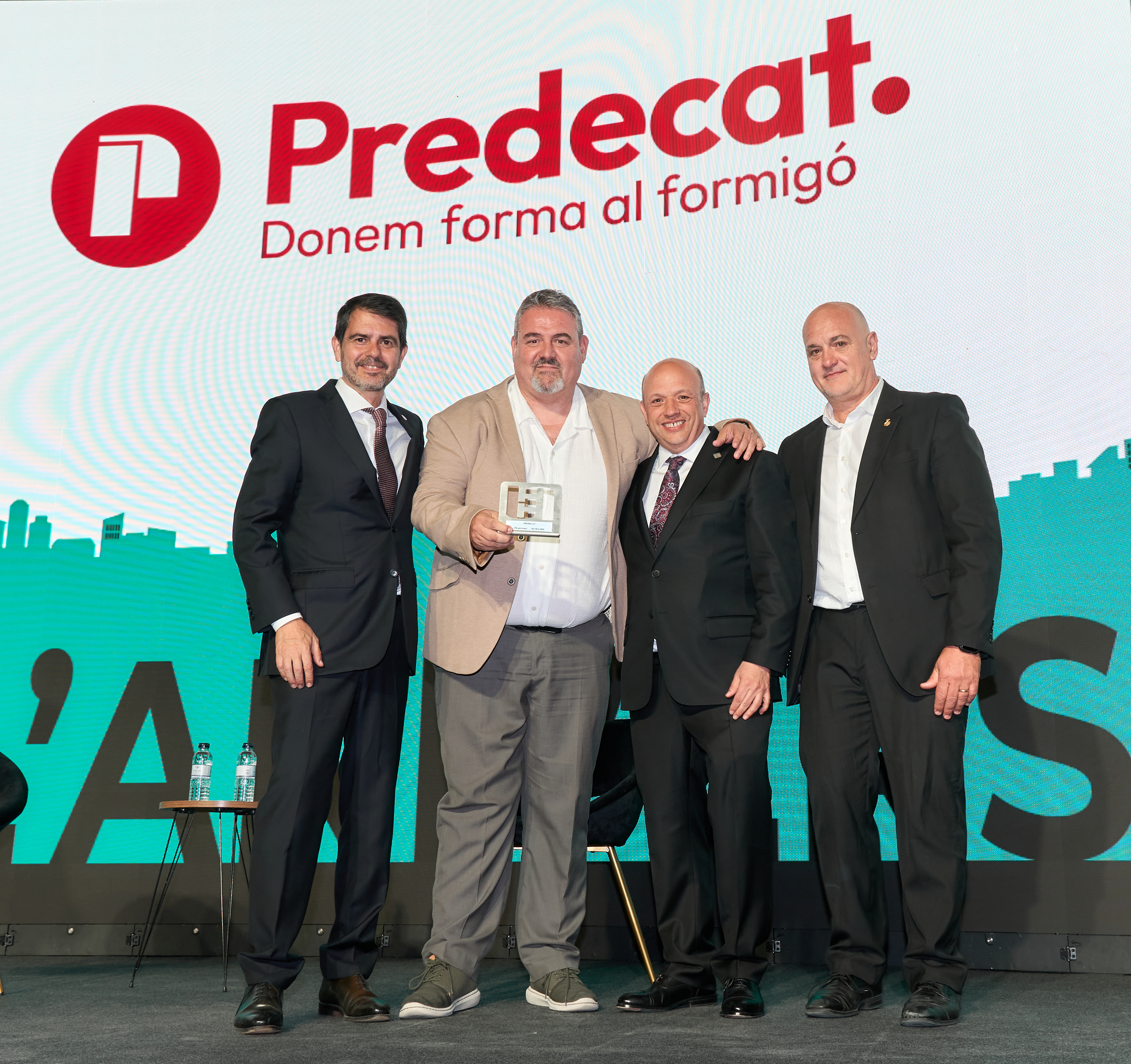Predecat recibe un reconocimiento por sus 35 años de trayectoria